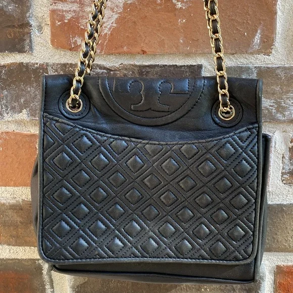 TORY BURCH Savannah Convertible Shoulder Bag - Black with Gold Chain - Picture 3 of 16